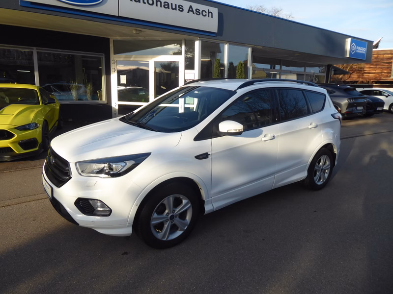 Ford Kuga ST-Line aus 1. Hand