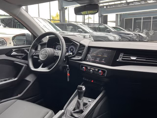 Audi A1 Sportback S-line PRE SENSE / TEMP / SPURWECHSEL / CAM 25 TFSI S line - foto 12