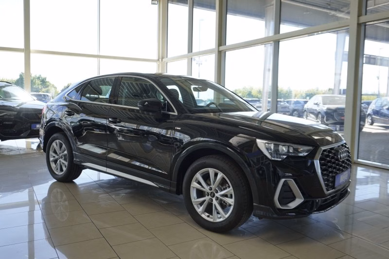 Audi Q3 Sportback S-Line 35TFSI 4*J.Gar/aAHK/Navi/el.Klappe      **