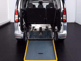 Volkswagen Caddy Maxi 2.0 TDI Life Behindertengerecht Rampe - bilder 7