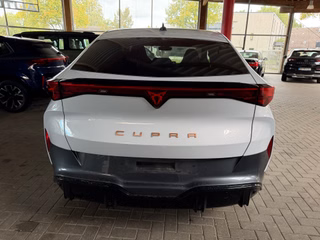 CUPRA Tavascan 210 kW Endurance 77 kWh Batterie, Travel Assist, Rückfahrkamera - foto 6