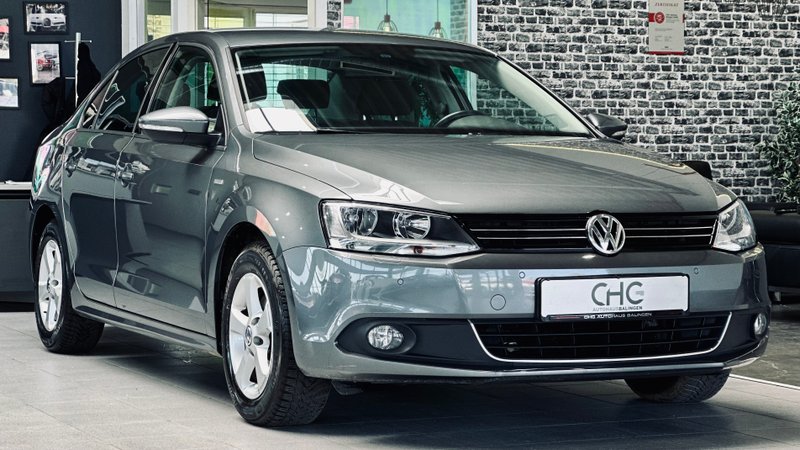 Volkswagen Jetta VI Life|1.HAND|DSG|SHZ|PDC|NAVI|