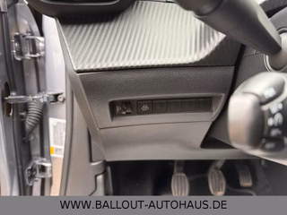 Peugeot 2008 Active*1.HAND*KLIMA*NAVI*TEMPO*SHZ*KAMERA - photo 1