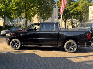 Dodge RAM 5.7 V8 Sport Modell 2026 + offizielles Fahrzeug - foto 9