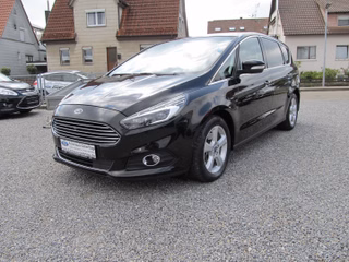 Ford S-MAX Titanium - foto 1