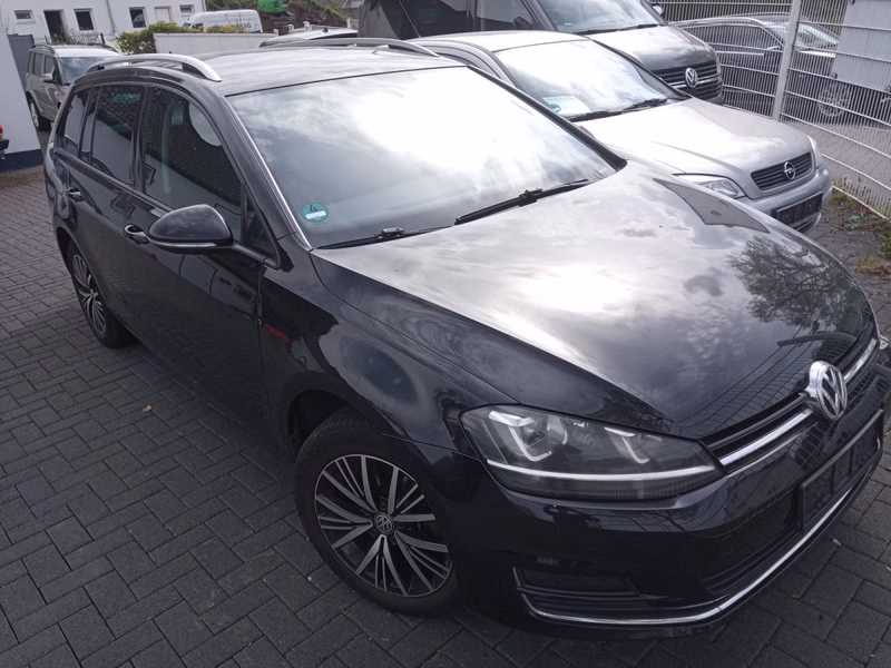 Volkswagen Golf 2.0 TDI DSG BMT Variant ALLSTAR