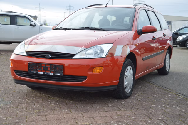 Ford Focus Turnier Ambiente Gebrauchtwagen Kaufen | EZ 06/2001 | Preis 1.990 €