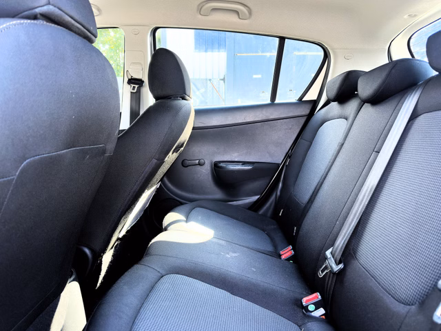 Hyundai i20 Classic Klima/Scheckheft/Garantie - bilder 9