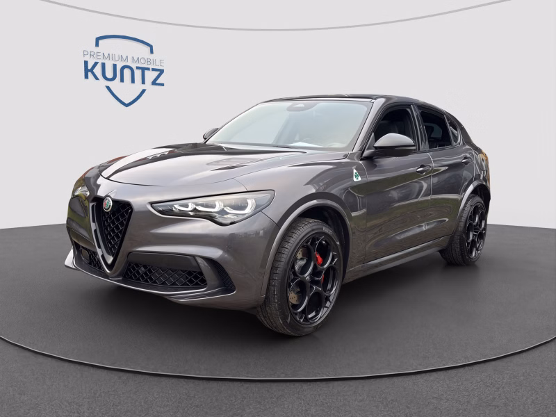 Alfa Romeo Stelvio Quadrifoglio Q4 Panorama Glasschiebedach