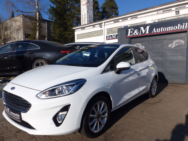 Ford Fiesta Titanium*PANORAMADACH*LED*PDC*SHZ*ALU* - bilder 1