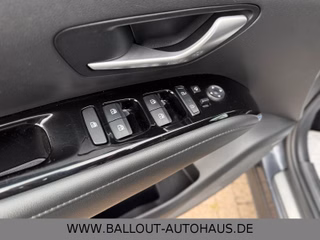 Hyundai TUCSON Hybrid 4W*2.HAND*NAVI*PANO*AHK*SPUR*ACC* - bilder 10
