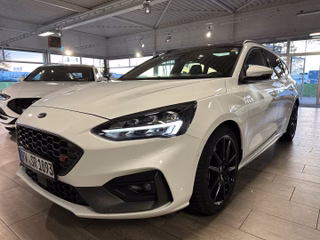 Ford Focus Turnier ST Panorama + Performance Paket