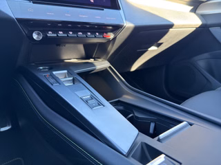 Peugeot 308 SW Hybrid 180 GT AUTOMATIK / KAMERA360 / NAVI - bilder 9