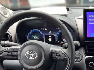 Toyota Yaris Cross + Advanced Technik- Safety Paket + JBL - bilder 16