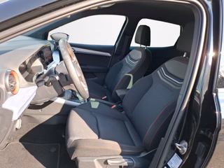 SEAT Arona 1.5 TSI FR DSG / KLIMA / LED / NAVI / SITZHEIZUNG - bilder 4