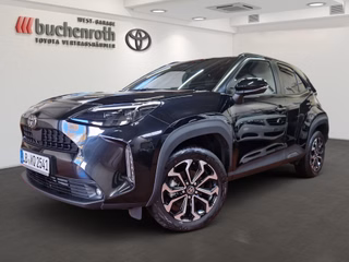 Toyota Yaris Cross Hybrid FWD Teamplayer + Winterpaket - bilder 1