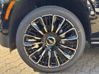 Chevrolet Tahoe 6.2l V8 High Country 24" + Panoramadach - foto 12