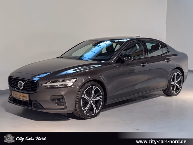 Volvo S60 Ultimate Dark AWD 360°+HEAD.UP+LED+AHK Gebrauchtwagen Kaufen | EZ 10/2023 | Preis 29.999 €