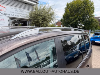 Volkswagen Touran Highline*2.HAND*KLIMA*NAVI*TEMPO*AHK*SHZ* - bilder 13