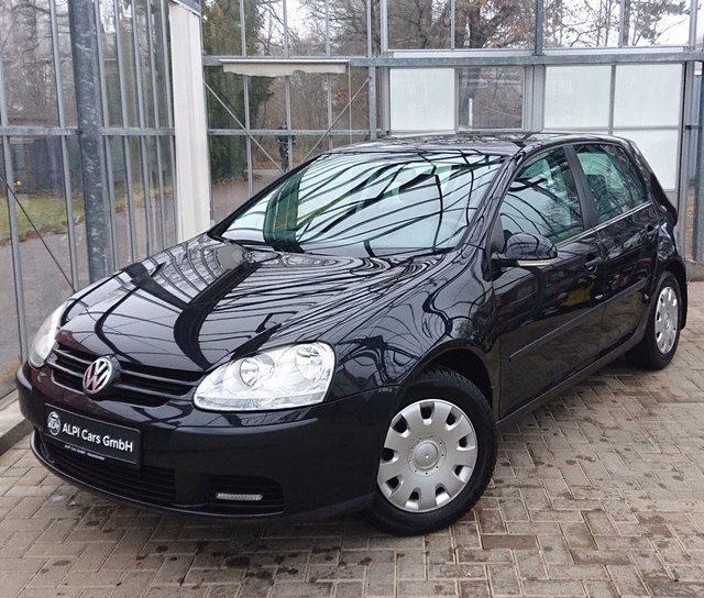 Volkswagen Golf 1.6 Trendline  NAVI/AHK/4-TÜRER/TÜV NEU - photo 1