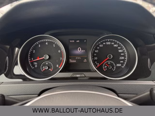 Volkswagen Golf VII Lim.Cup*2.HAND*PANO*KLIMA*NAVI*SHZ*EUR5 - bilder 14