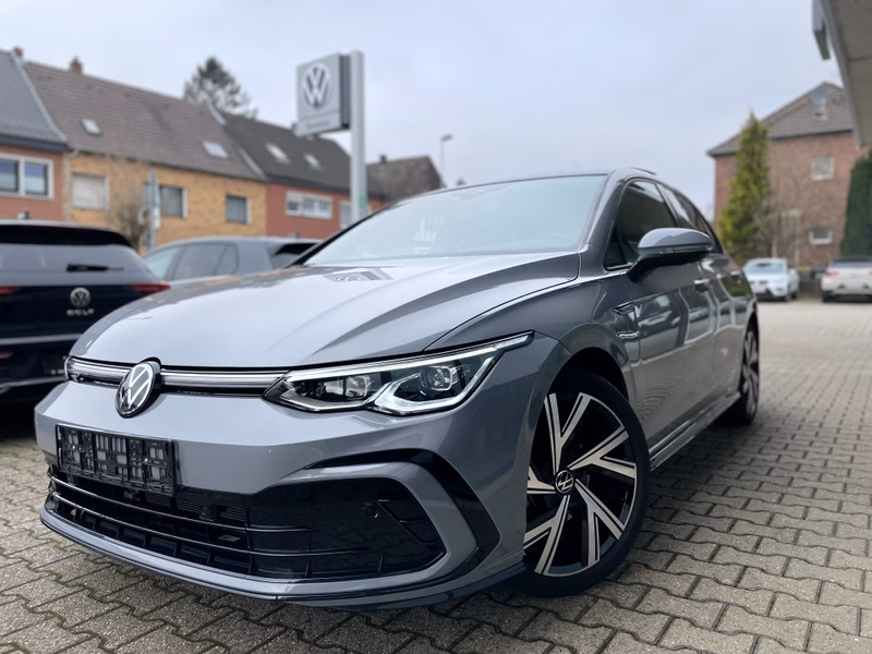 Volkswagen Golf VIII R-Line eTSI,KAM,PANO,Nav,IQ,4J.Gar