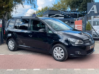 Volkswagen Touran 1.6 TDI Navi*Klima*Szhz*AHK*Temp*TÜV NEU*