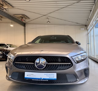 Mercedes-Benz A 200 Edition Automatik Panorama LED Night-P. Kamera - bilder 1