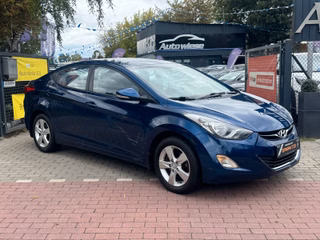 Hyundai Elantra Gebrauchtwagen Kaufen