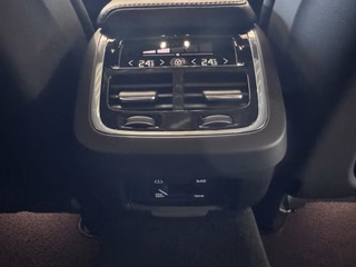 Volvo V60 Kombi Inscription AWD D4 HUD AHK Schiebedach - foto 16