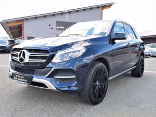 Mercedes-Benz GLE 350 d 4Matic 2.HAND/STAND-HEIZUNG/AHK/LED/H&K Used vehicle for sale | First registration 11/2015 | Price 34.490 €