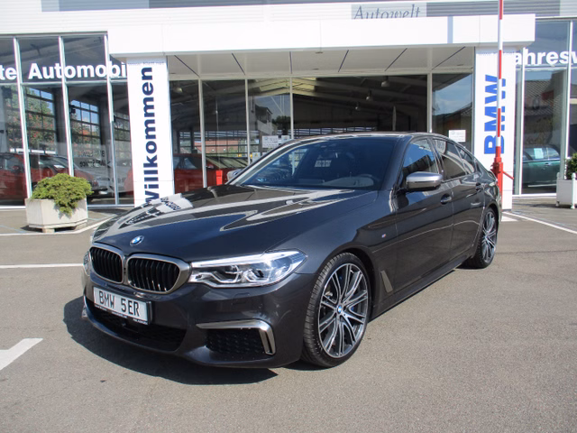 BMW M550i xDrive - foto 1