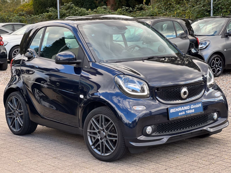 Smart ForTwo*BRABUS*AMBIENTE*NAVI*JBL*PANORAMA