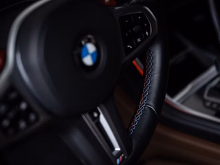 BMW M8 Competition  CARBON KERAMIK NIGHT B&W LASER - bilder 11