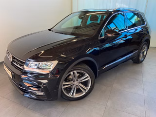 Volkswagen Tiguan IQ.DRIVE R-LINE 2.0 TDI PANO DSG