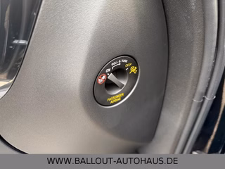 Volvo XC 60 Momentum AWD*1.HAND*PANO*SPUR*AHK*KAMERA* - bilder 13