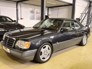 Mercedes-Benz E 320 Cabrio Sportline *H-Kennzeichen*Sammler - photo 3