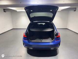 BMW 330 i M Sport *CarPlay*Navi*LED* - foto 26