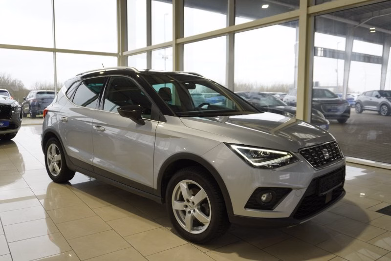 SEAT Arona Xcellence 1,0TSI 110PS 8*Alu/Voll-LED/Navi/Sitzhz.