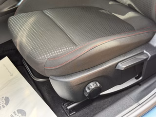Ford Focus Turnier ST-Line ACC Navi CAM PDC LED - bilder 6
