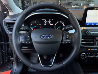 Ford Focus Titanium EcoBoost PANO / ACC / NAVI / B&O SOUND / BLIS / KAM / HUD / - foto 17
