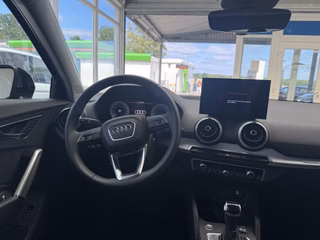 Audi Q2 S-Line Sport 35 Autom., Matrix Pano Kamera ACC - bilder 3