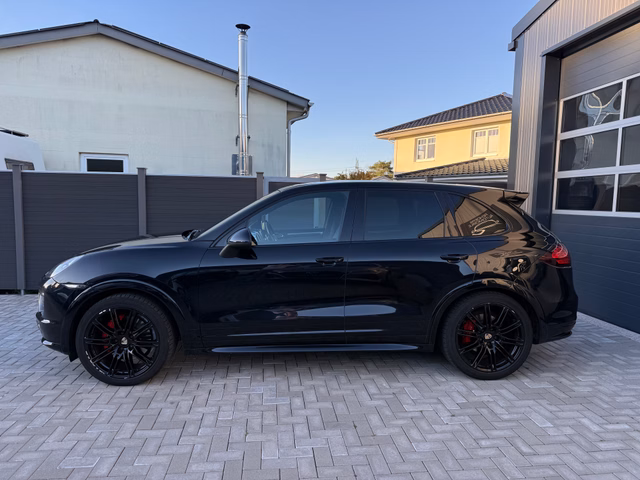 Porsche Cayenne GTS Burmester Pano Tempo Carbon RFK Voll. - foto 8