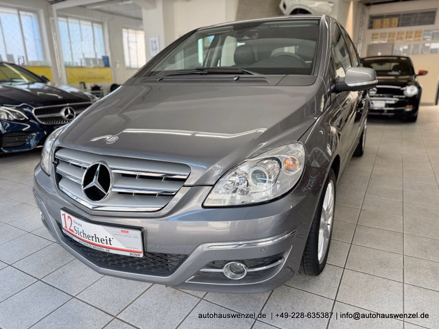 Mercedes-Benz B 180 "Sport" 5-Gang NAVIGATION SITZHEIZUNG PDC Gebrauchtwagen Kaufen | EZ 03/2011