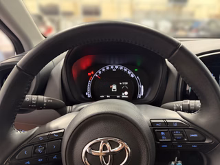 Toyota Aygo X Play +Allwetterräder - foto 18