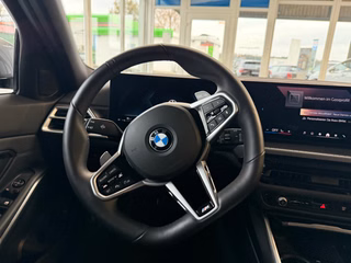 BMW 330 i xDrive M Sport Autom., LED Navi Kamera ACC - bilder 2