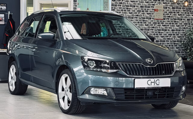 Skoda Fabia Combi Style AHK|SHZ|AUTOMATIK Gebrauchtwagen Kaufen | EZ 08/2015 | Preis 11.500 €