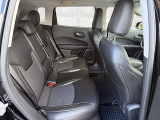 Jeep Compass Limited 4WD Automatik 4X4 - foto 8