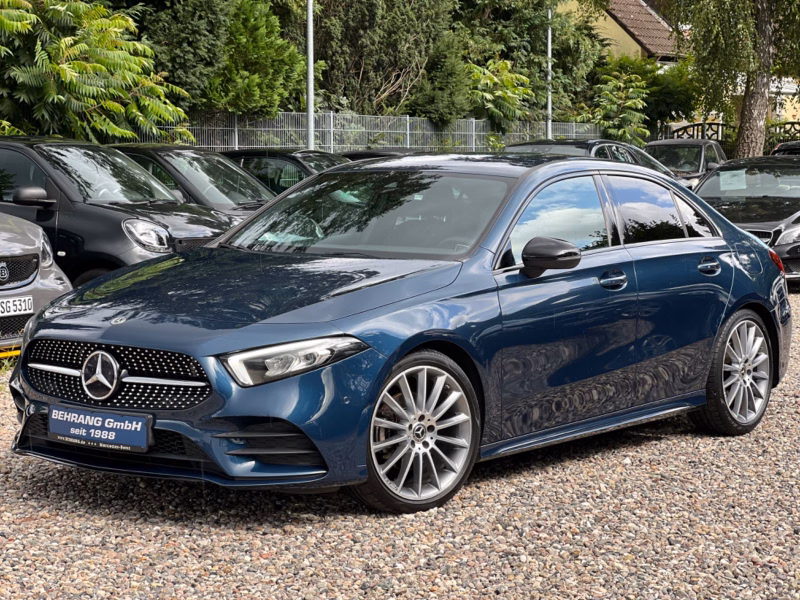 Mercedes-Benz A200*AMG-LINE*NAVI*KAMERA*AMBIENTE*LED*AUTOMATIK