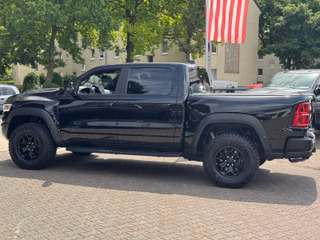 Dodge RAM 3.0L I6 RHO + BakFlip - foto 7
